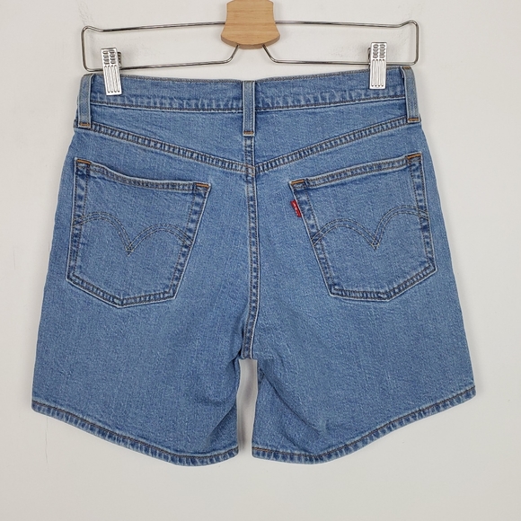 Levi's 501 Mom Shorts Light Wash 25 - Picture 2 of 6